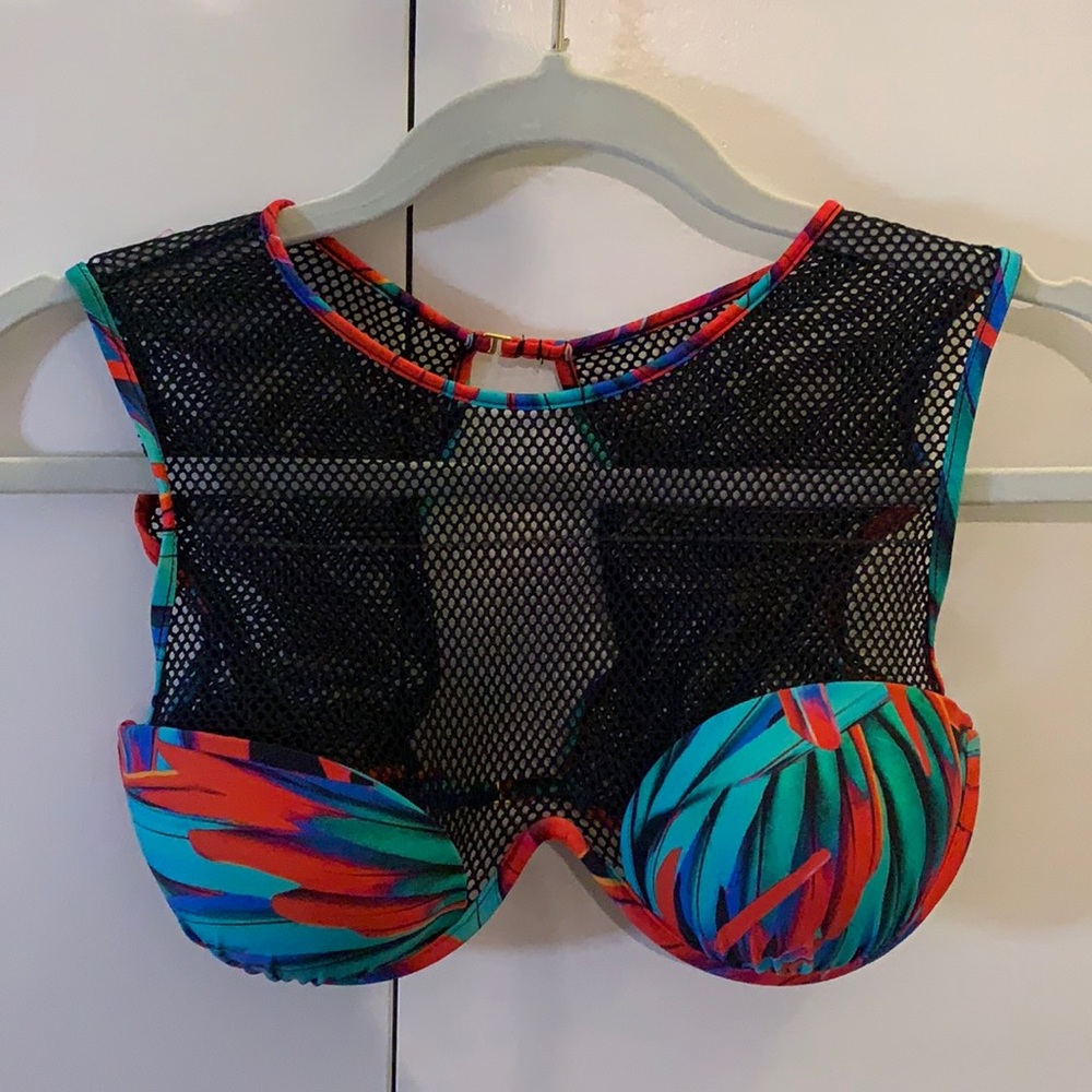 B Swim bikini set- mesh inset- never worn